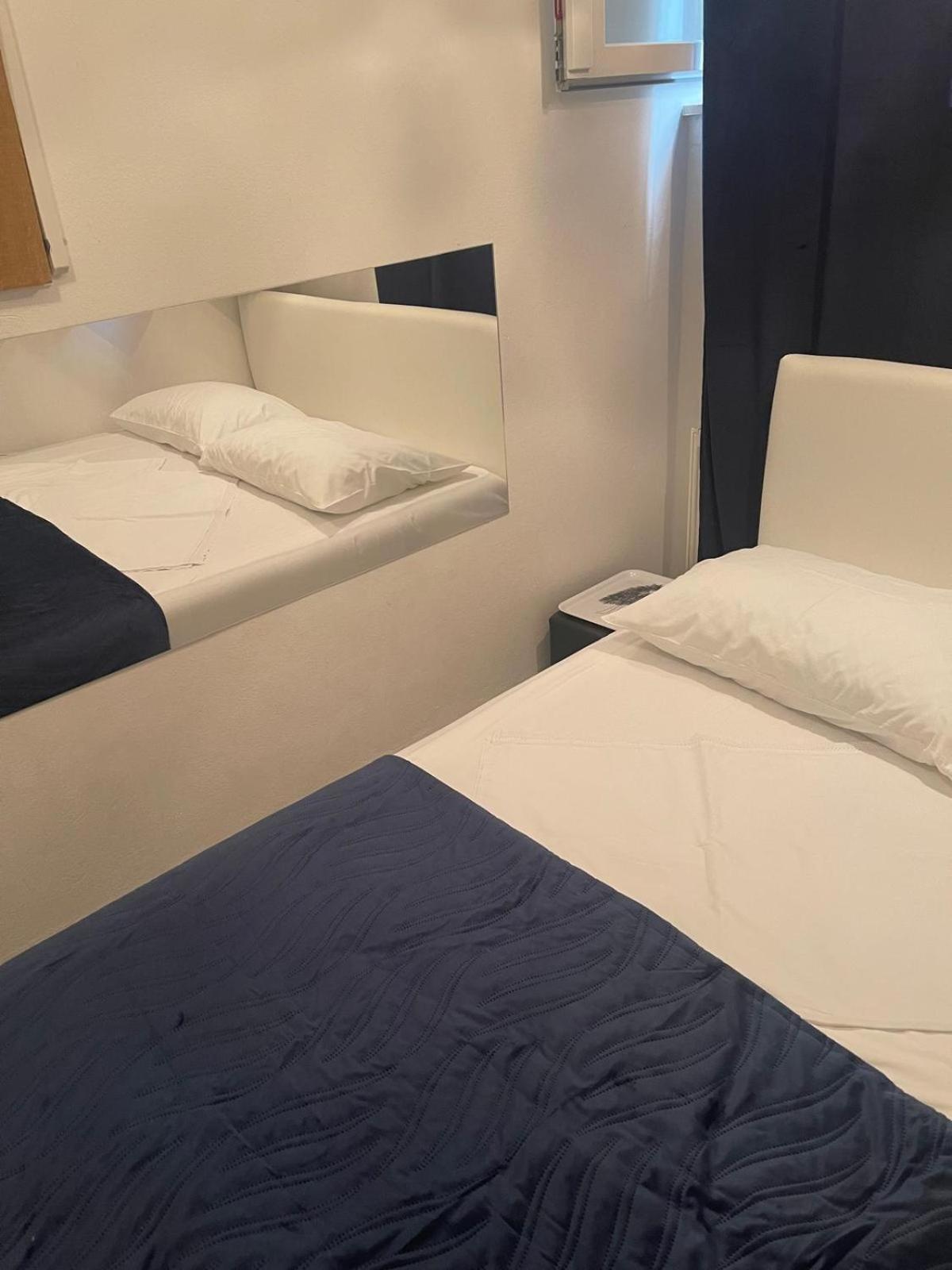 Apartmani Sea View Lokva Rogoznica Buitenkant foto